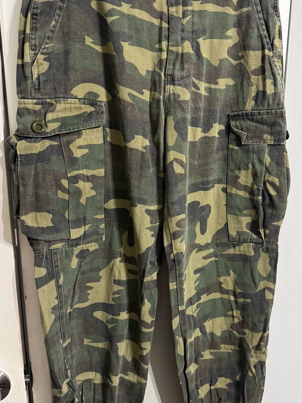 Fashion Nova Men’s Camo Cargo Pants - Olive & Dark Green